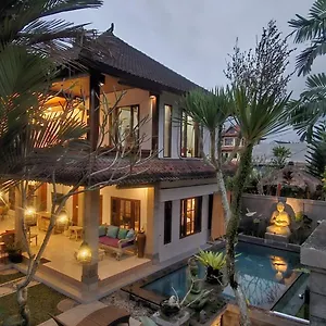 Mangku In Ricefield Villa